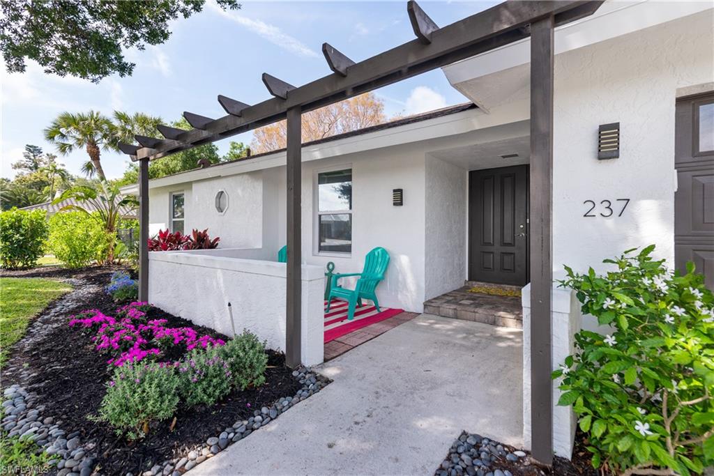 237 Burning Tree Drive Naples, FL 34105 - Photo 4 of 32