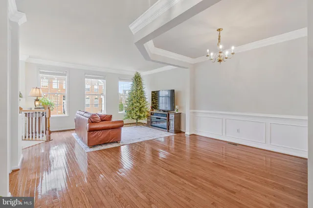 $689,999 | 43035 Rundle Terrace, Leesburg, VA 20176