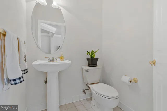 $689,999 | 43035 Rundle Terrace, Leesburg, VA 20176