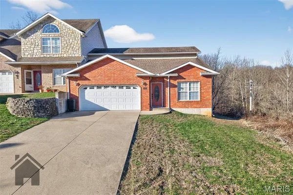 $184,900 | 362 Carmel Valley Way, St. Robert, MO 65584