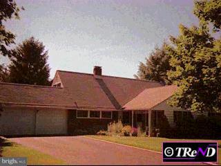 29 Round Hill Road Levittown, PA 19056 - Photo 1 of 1 Gallery Image 1