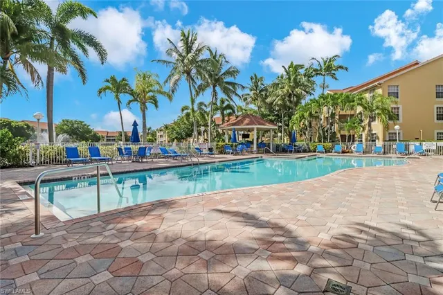 $350,000 | 4680 St Croix Lane, Unit 537, Naples, FL 34109