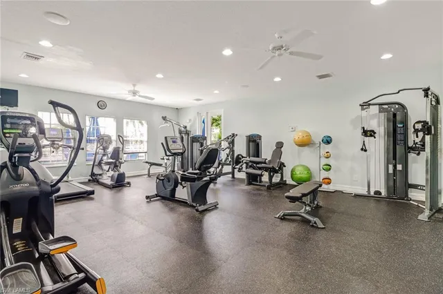 $350,000 | 4680 St Croix Lane, Unit 537, Naples, FL 34109
