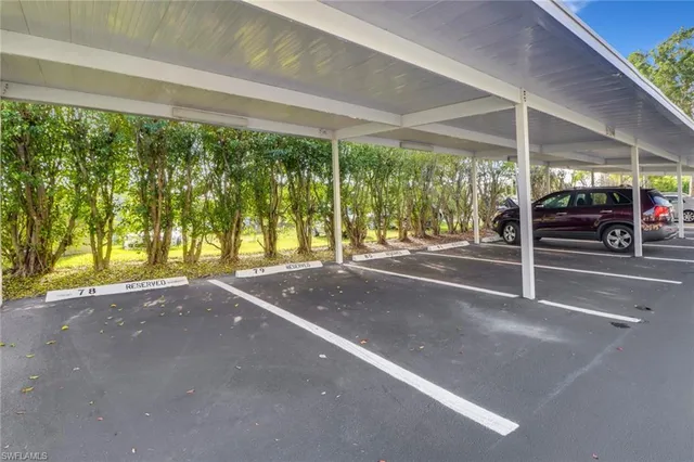 $350,000 | 4680 St Croix Lane, Unit 537, Naples, FL 34109