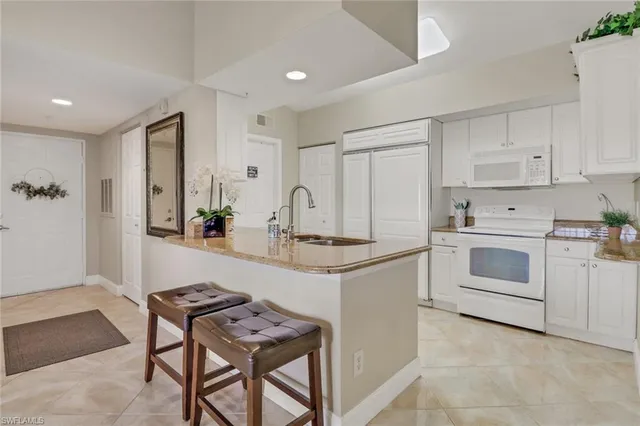 $350,000 | 4680 St Croix Lane, Unit 537, Naples, FL 34109