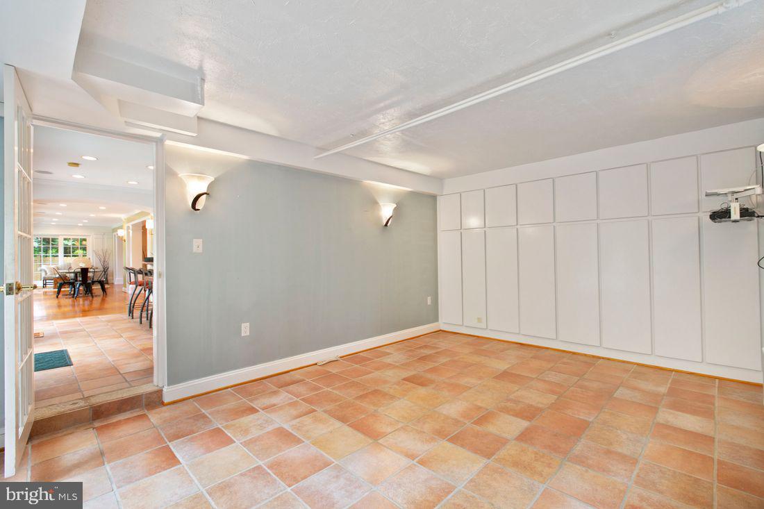 700 St Georges Road Baltimore, MD 21210 - Photo 25 of 66