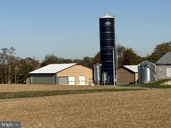 1566 York Road Carlisle, PA 17015 - Photo 4 of 23