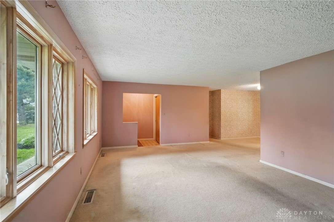 141 West Rahn Road Dayton, OH 45429 - Photo 8 of 35 Gallery Image 8