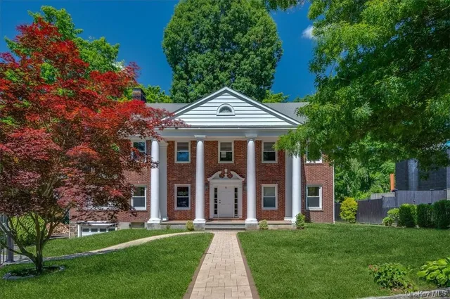 $1,400,000 | 4 Woodland Place, White Plains, NY 10606