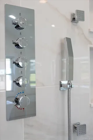 $1,400,000 | 4 Woodland Place, White Plains, NY 10606