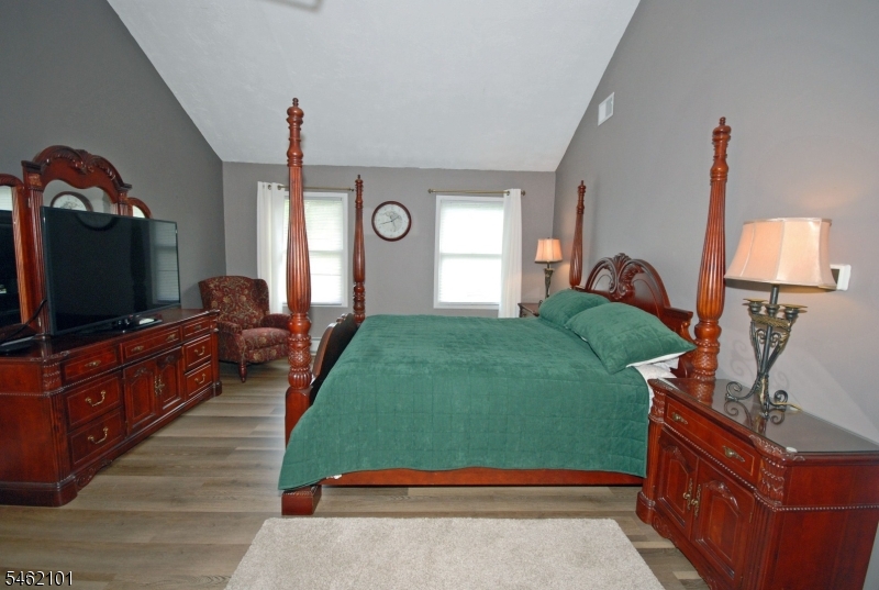 202 Long Hill Road Little Falls, NJ 07424 - Photo 20 of 37 Gallery Image 20