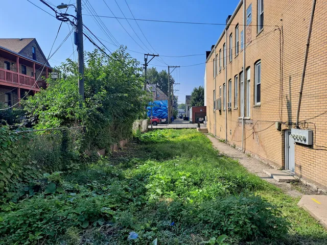 $184,000 | 1012 West 32nd Place, Chicago, IL 60608