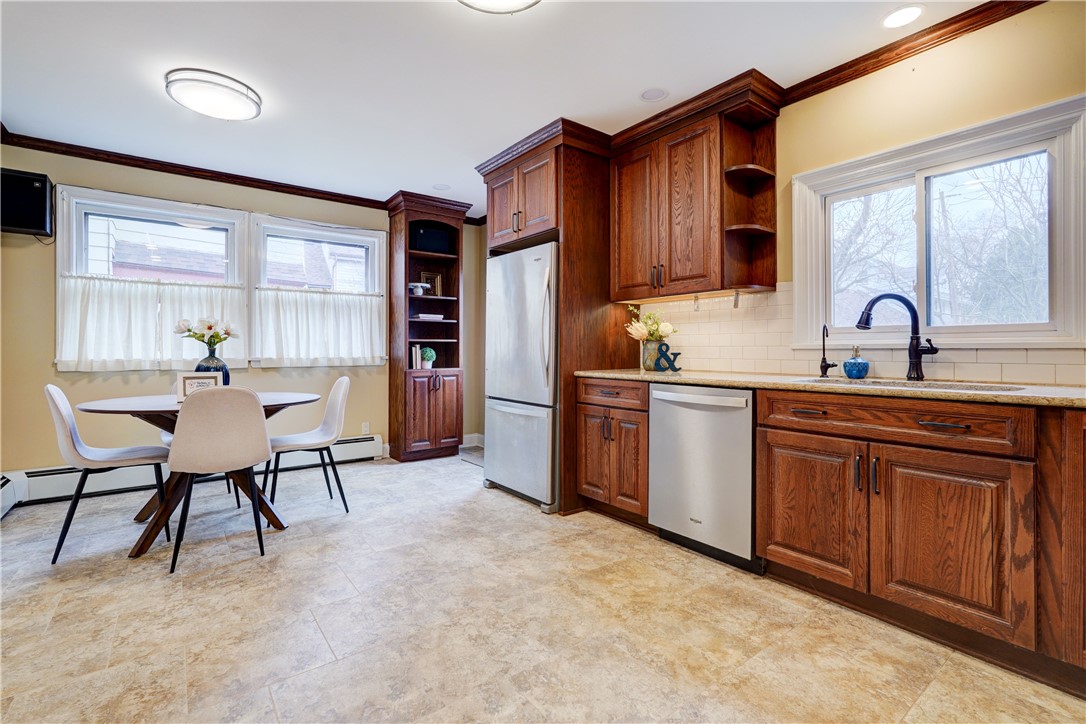 370 Barrington Street Rochester, NY 14607 - Photo 16 of 46