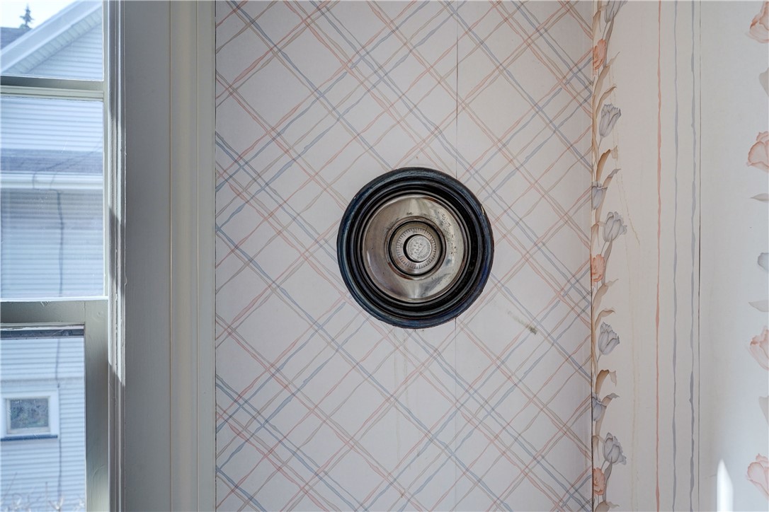 370 Barrington Street Rochester, NY 14607 - Photo 29 of 46