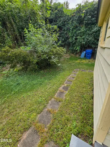 $1,650 | 912 Dixie Trail, Raleigh, NC 27607