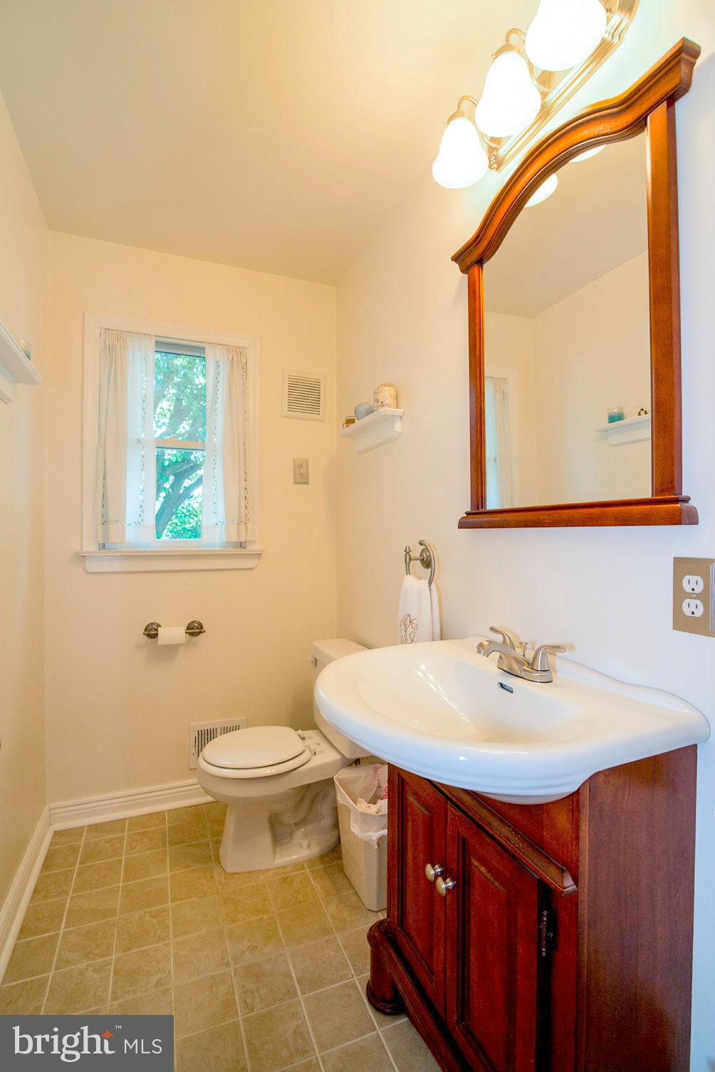 4914 Rollingtop Road Ellicott City, MD 21043 - Photo 12 of 30 Bath