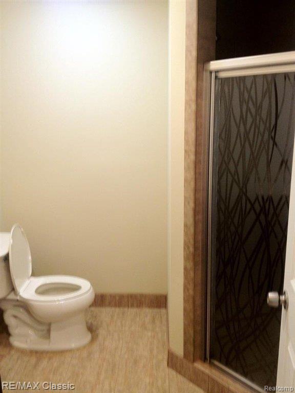 23025 Inkster Road Farmington, MI 48336 - Photo 19 of 24 LL BATH