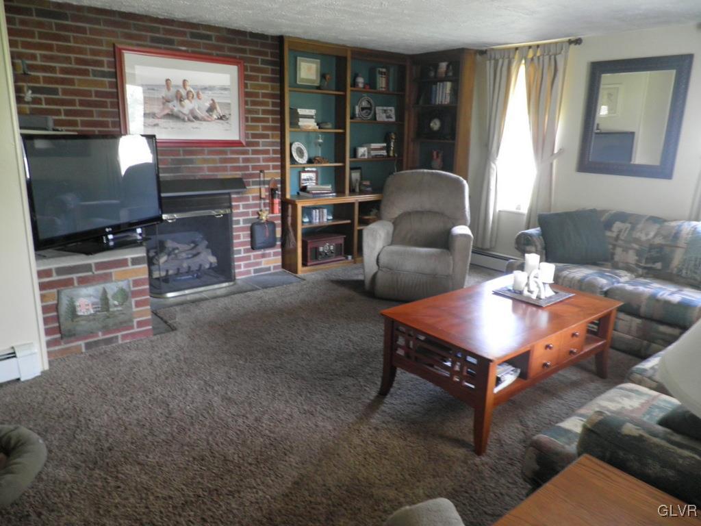 1569 Minesite Road Allentown, PA 18103 - Photo 5 of 19 Gallery Image 5