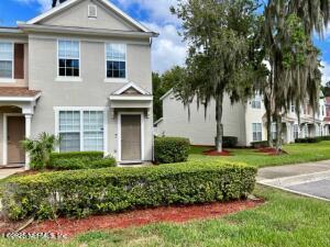 3563 Twisted Tree Ln, Jacksonville 32216