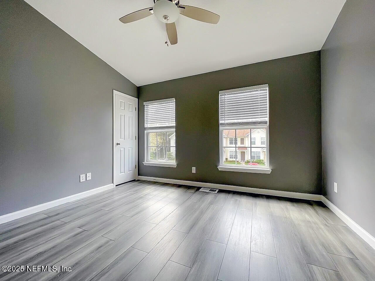 3563 Twisted Tree Lane Jacksonville, FL 32216 - Photo 6 of 23 3563 Twisted Tree Ln, Jacksonville 32216