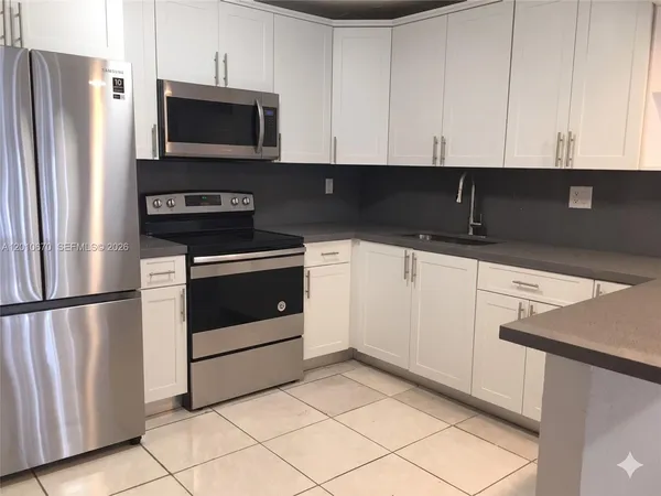 $2,250 | 8888 Southwest 131st Court, Unit 406, Miami, FL 33186