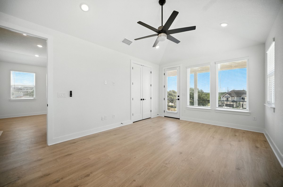 12009 Fennec Way Austin, TX 78758 - Photo 4 of 7