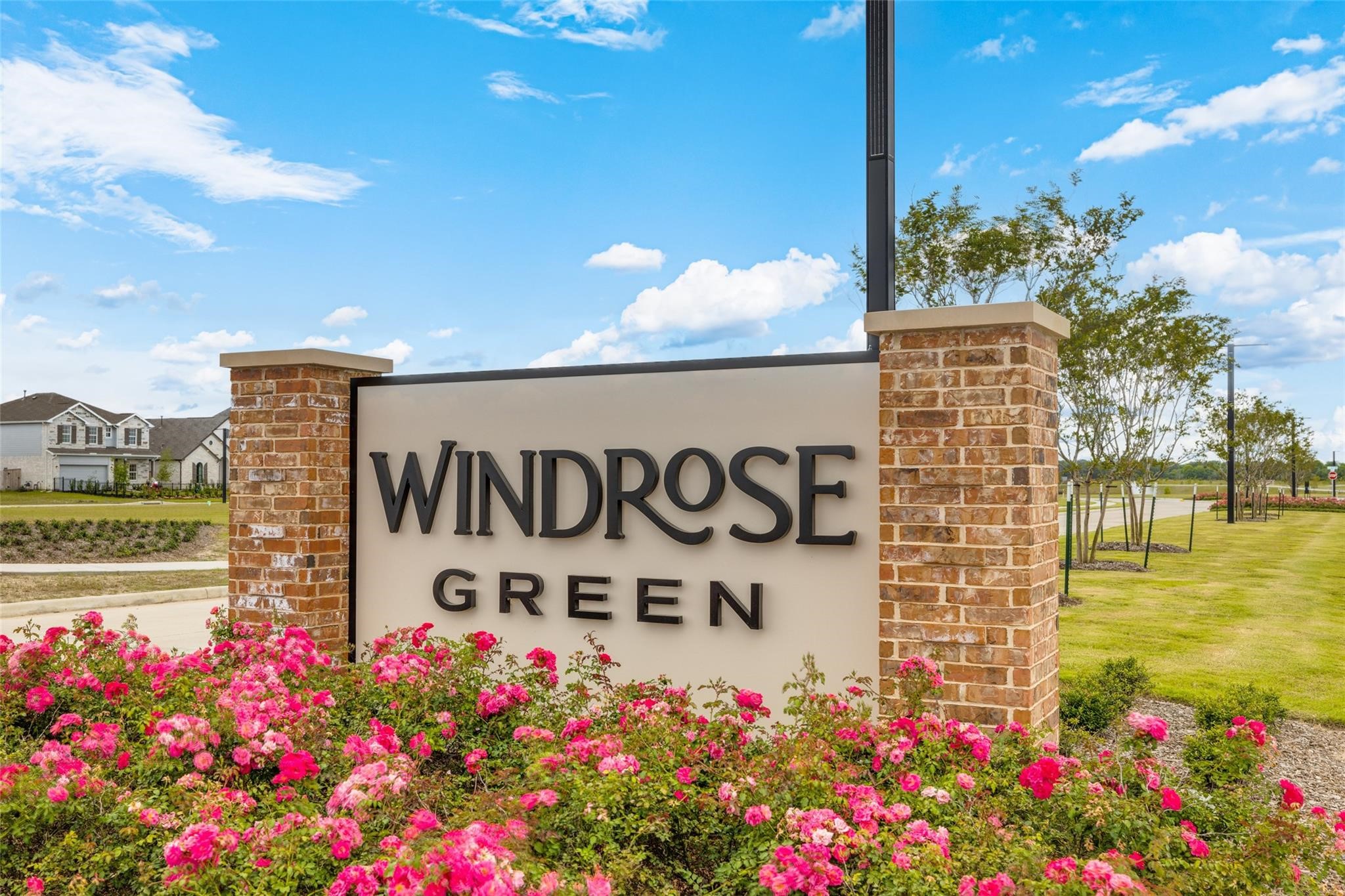 2935 Summer Breeze Way Angleton, TX 77515 - Photo 19 of 25 a sign on the side of a building