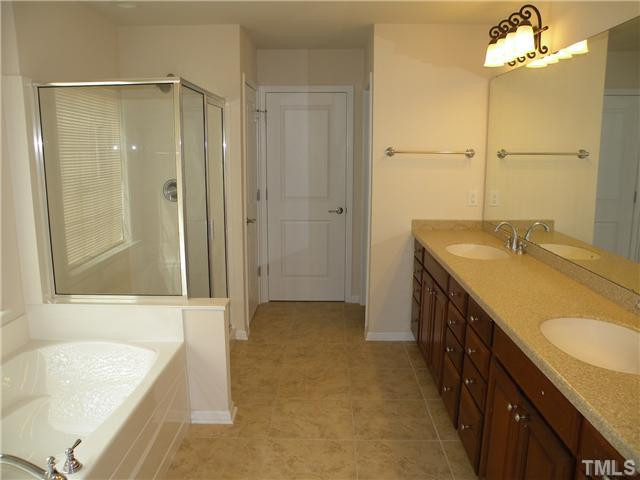 418 Amiable Loop Cary, NC 27519 - Photo 4 of 20 Photo 4