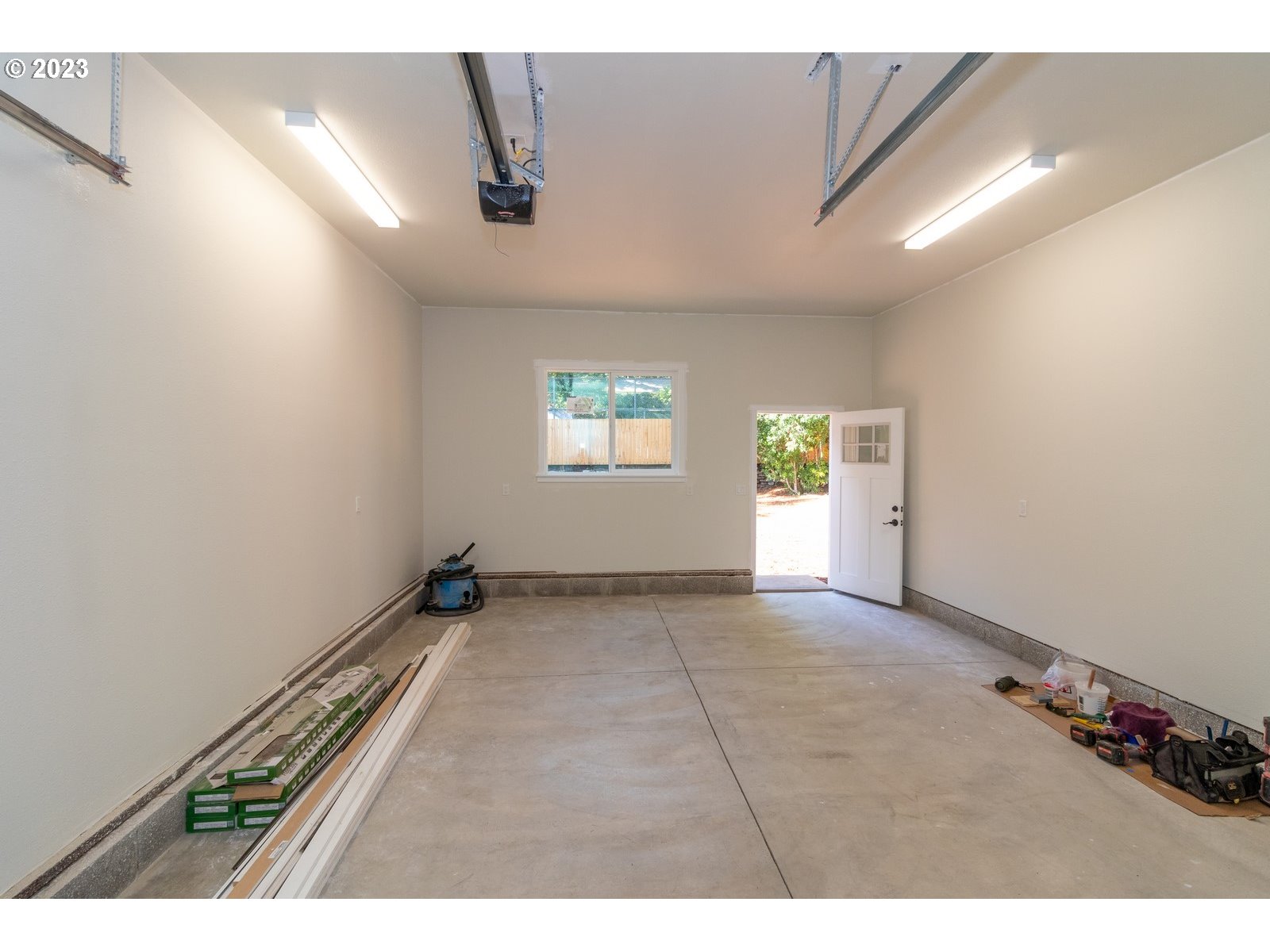 561 Hemlock Street Florence, OR 97439 - Photo 32 of 33 Gallery Image 32