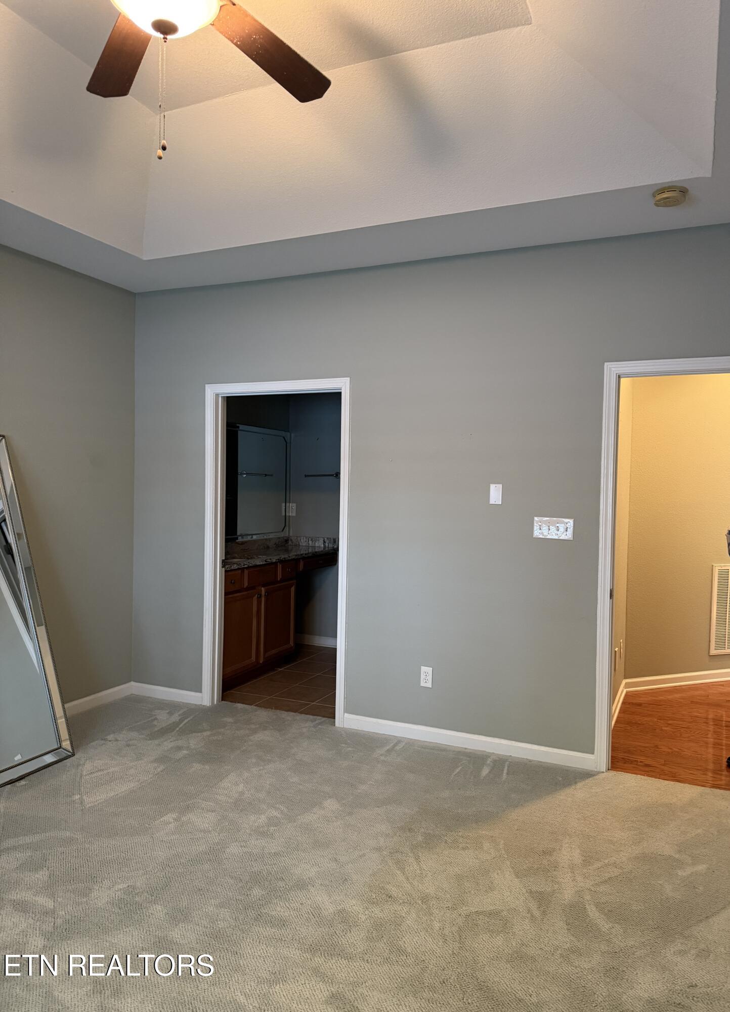 7250 Oakfield Lane Powell, TN 37849 - Photo 16 of 28 Primary bedroom