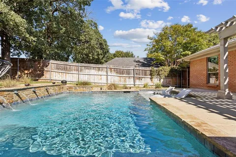 $685,000 | 10 Valley Wood Court, Trophy Club, TX 76262