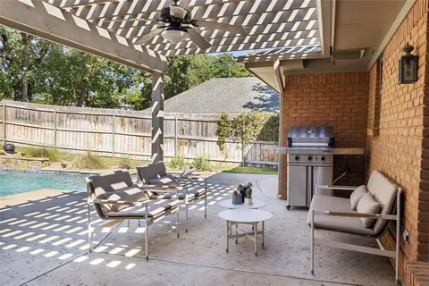 $685,000 | 10 Valley Wood Court, Trophy Club, TX 76262