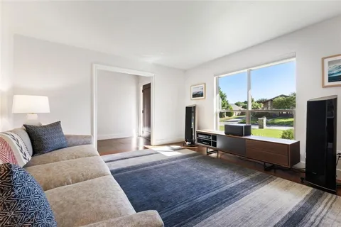 $685,000 | 10 Valley Wood Court, Trophy Club, TX 76262