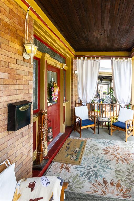 2114 Hampton Street Pittsburgh, PA 15218 - Photo 2 of 28 a living room filled with furniture and a table