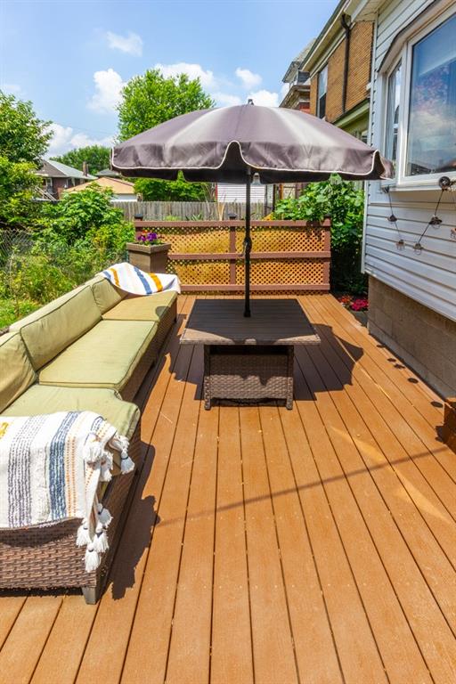 2114 Hampton Street Pittsburgh, PA 15218 - Photo 26 of 28 a view of a terrace with sitting area
