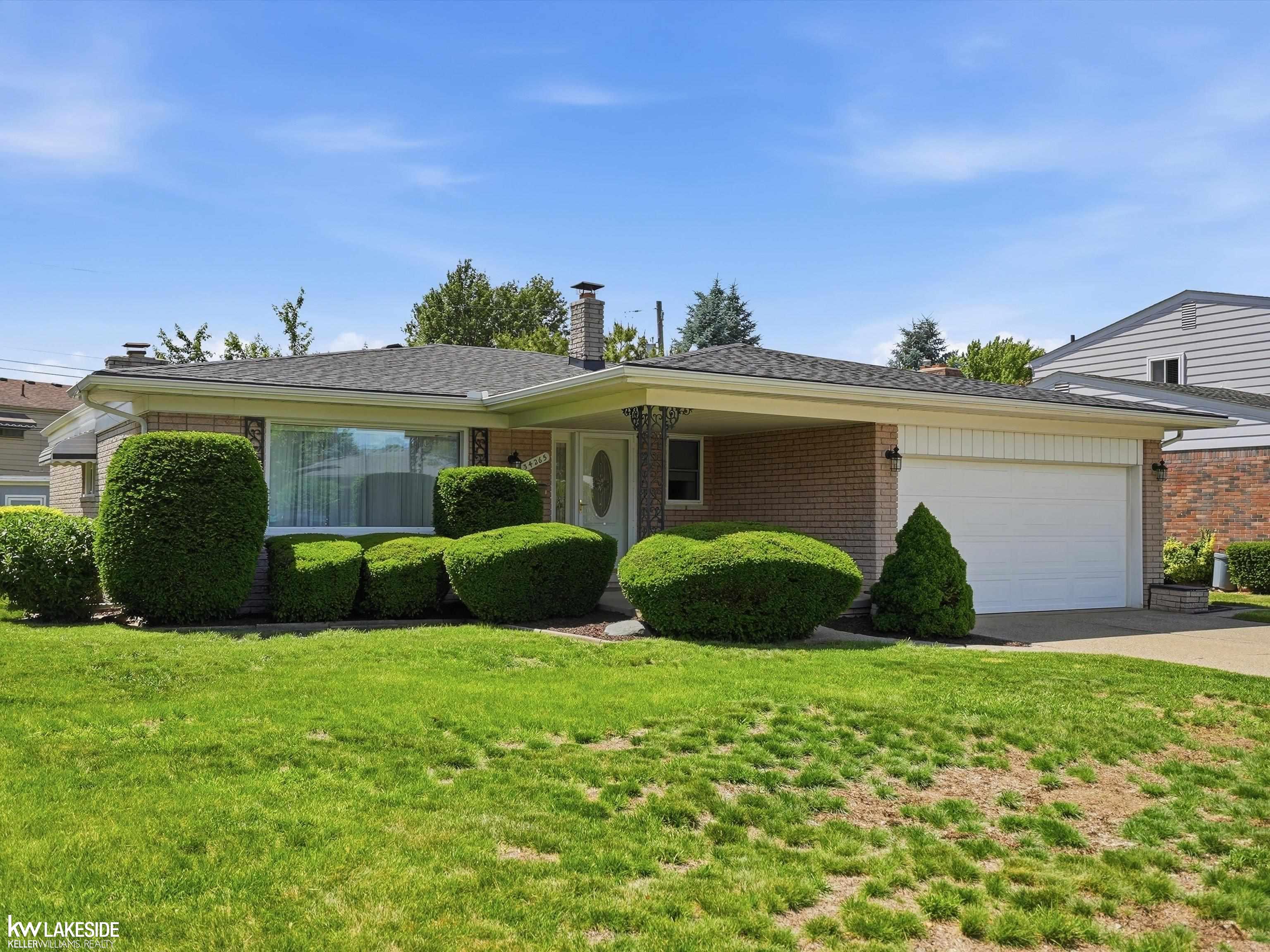 34265 Greentrees Road Sterling Heights, MI 48312 - Photo 2 of 41