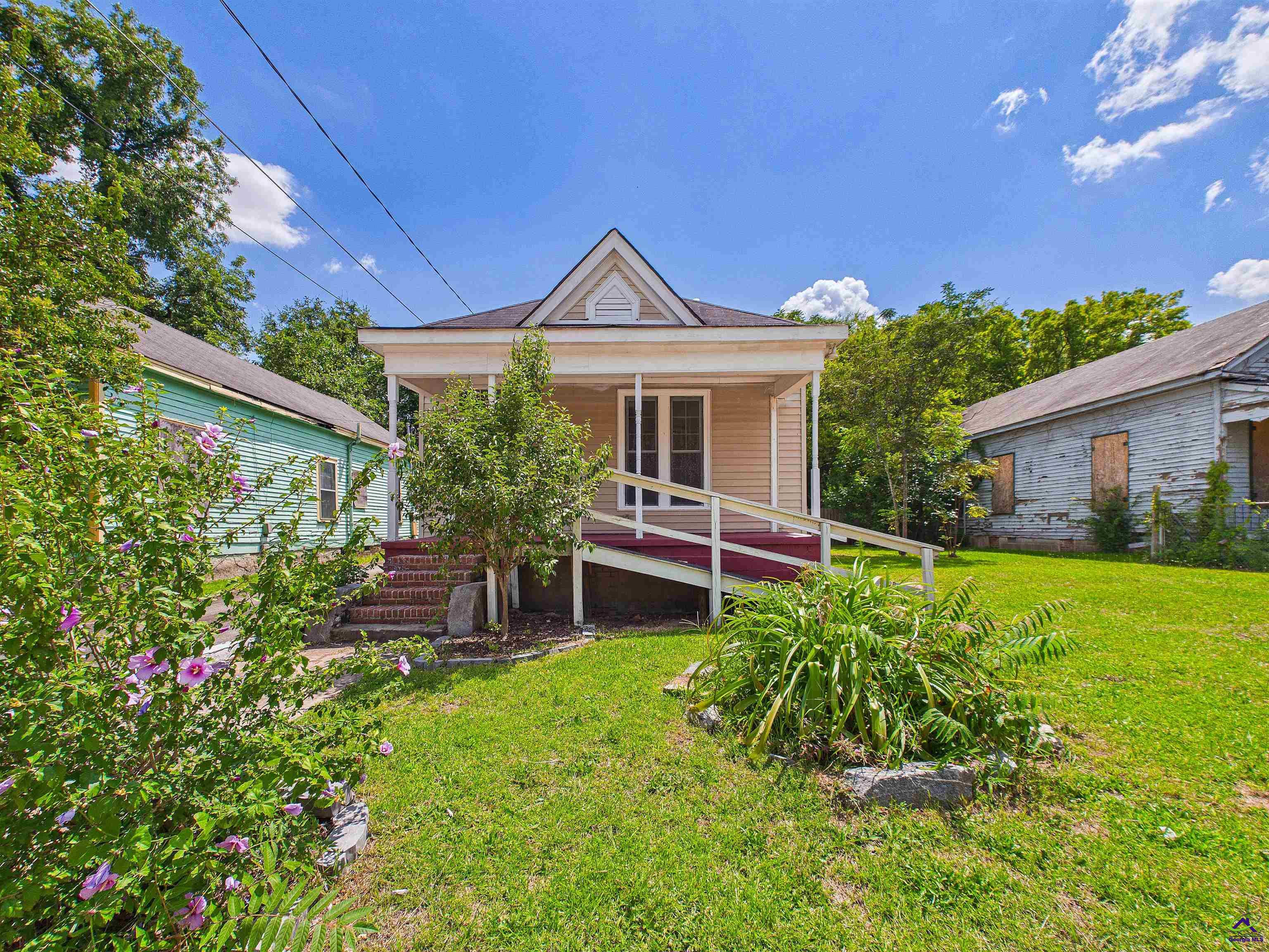 823 Elm Street Macon, GA 31201 - Photo 3 of 47