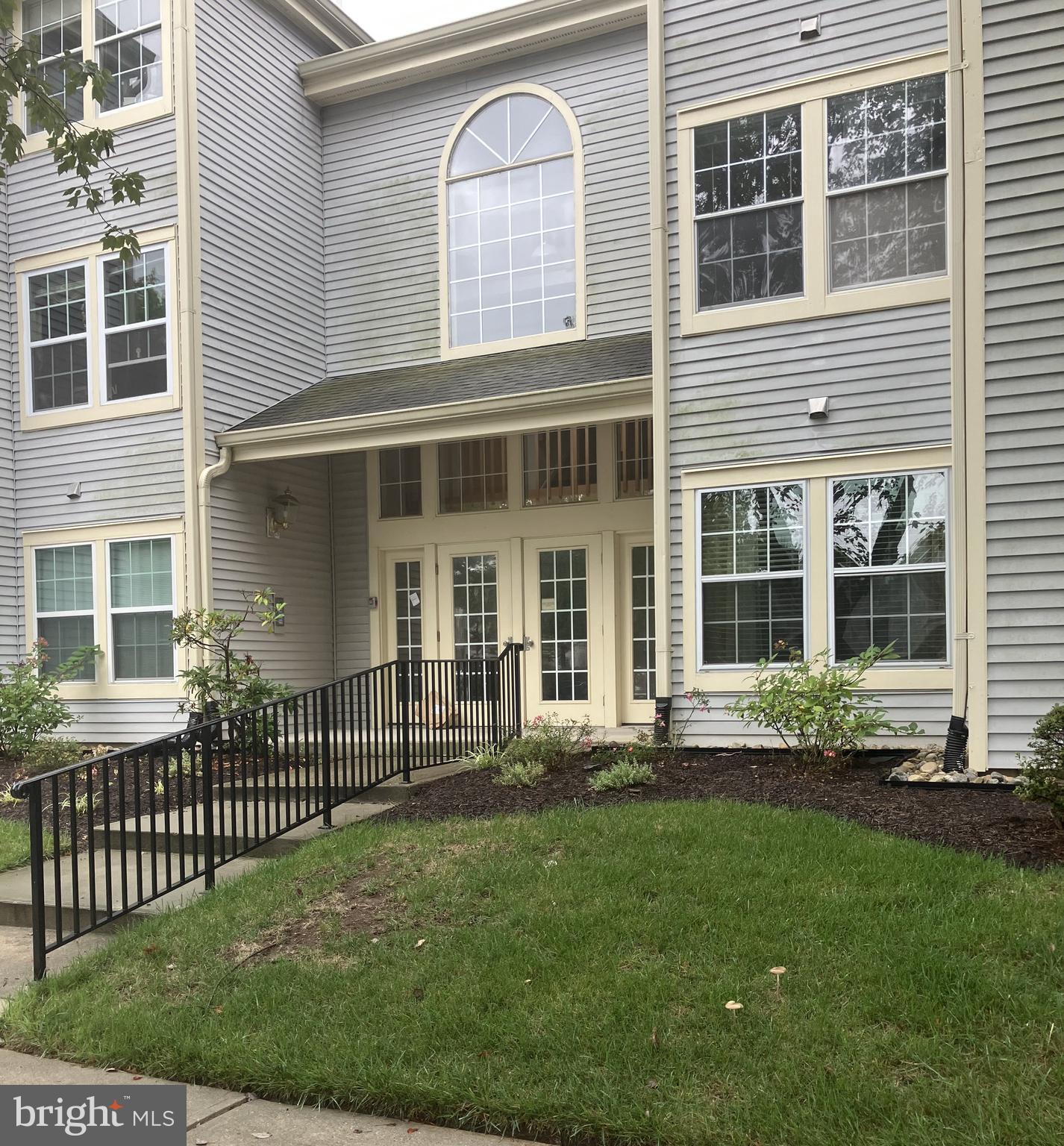 307 Trinity Court, Unit 4 Princeton, NJ 08540 - Photo 2 of 13 Front