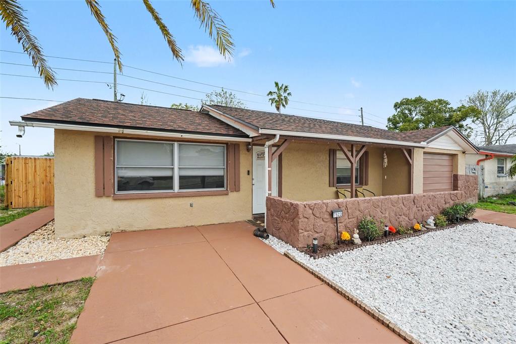 7522 Topay Lane Port Richey, FL 34668 - Photo 4 of 30