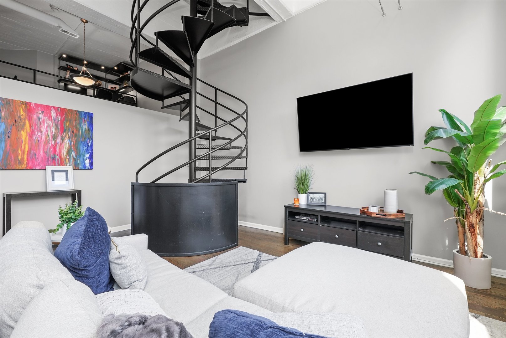 1019 West Jackson Boulevard, Unit 3G Chicago, IL 60607 - Photo 4 of 10
