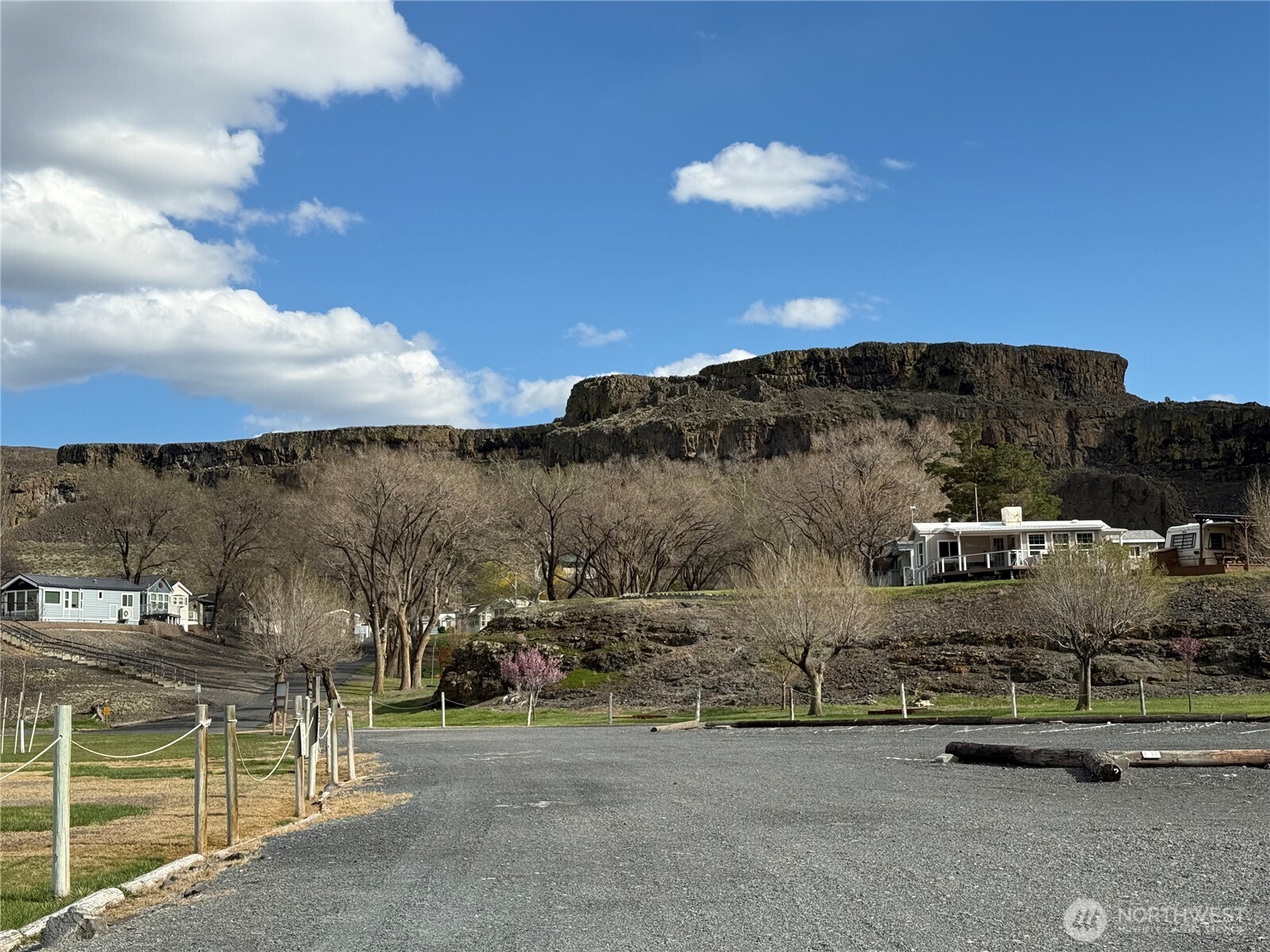 31465 Moore Road Northeast, Unit 801 Coulee City, WA 99115 - Photo 24 of 38 a view of a street