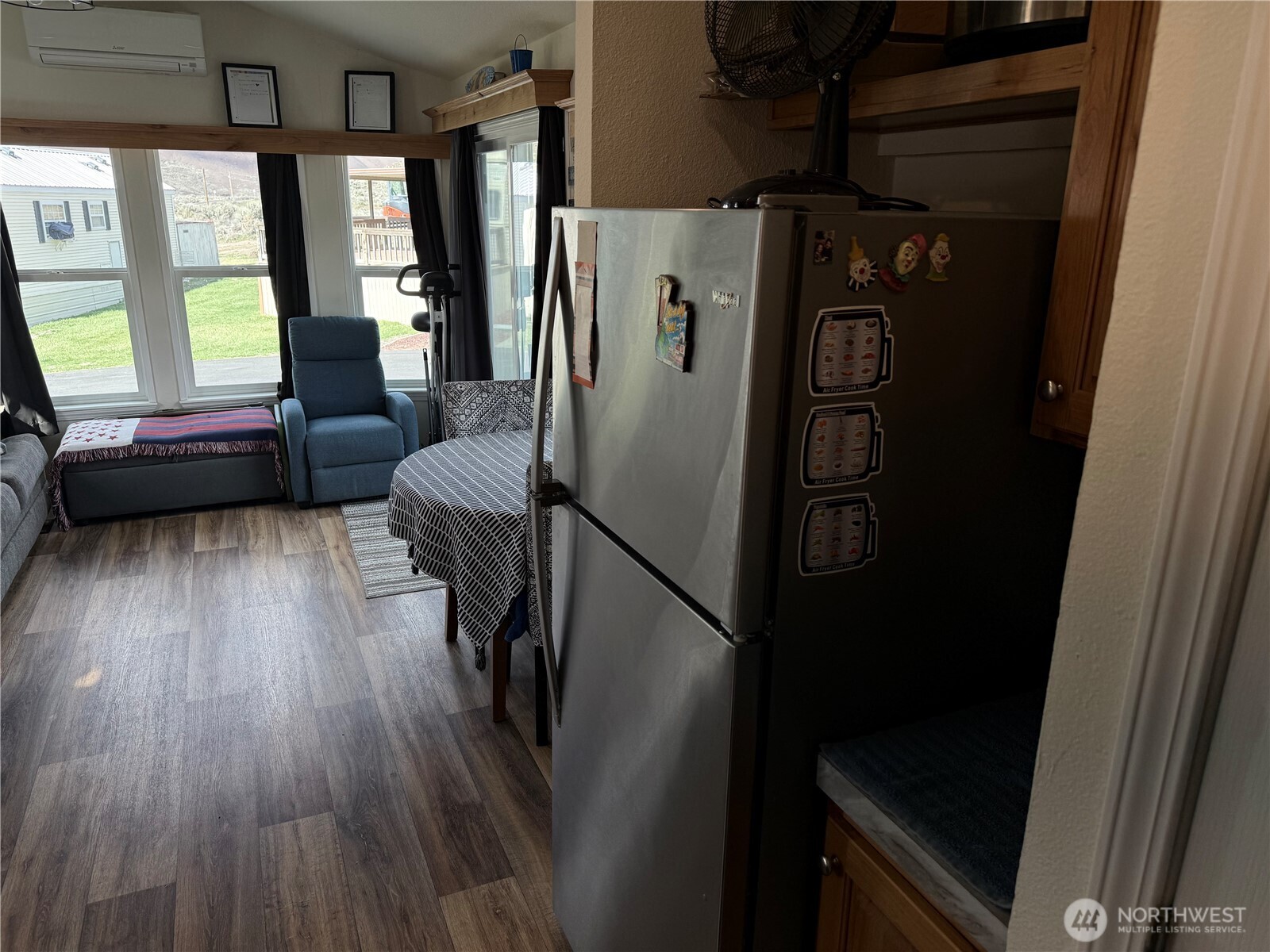 31465 Moore Road Northeast, Unit 801 Coulee City, WA 99115 - Photo 10 of 38 a view of kitchen with furniture and a window