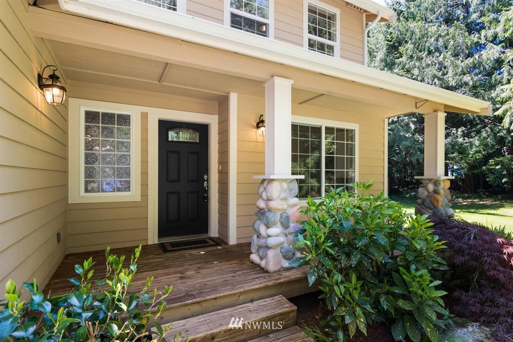 924 Southwest Berry Lake Road Port Orchard, WA 98367 - Photo 2 of 25 Gallery Image 2
