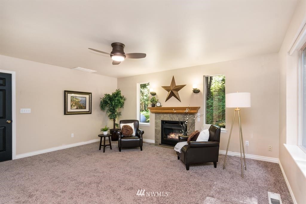 924 Southwest Berry Lake Road Port Orchard, WA 98367 - Photo 11 of 25 Gallery Image 11