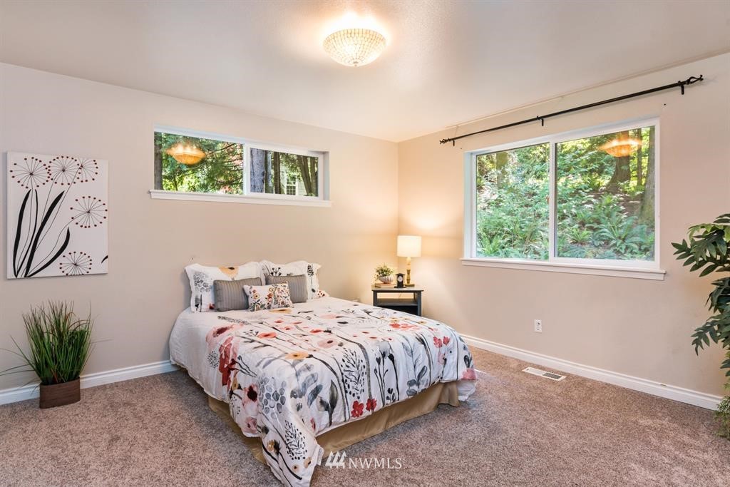 924 Southwest Berry Lake Road Port Orchard, WA 98367 - Photo 13 of 25 Gallery Image 13