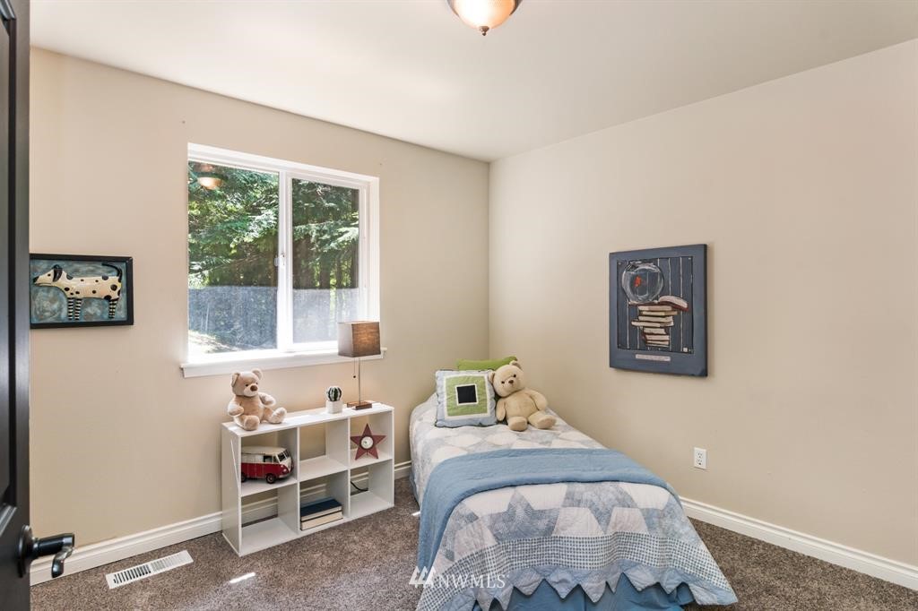 924 Southwest Berry Lake Road Port Orchard, WA 98367 - Photo 18 of 25 Gallery Image 18