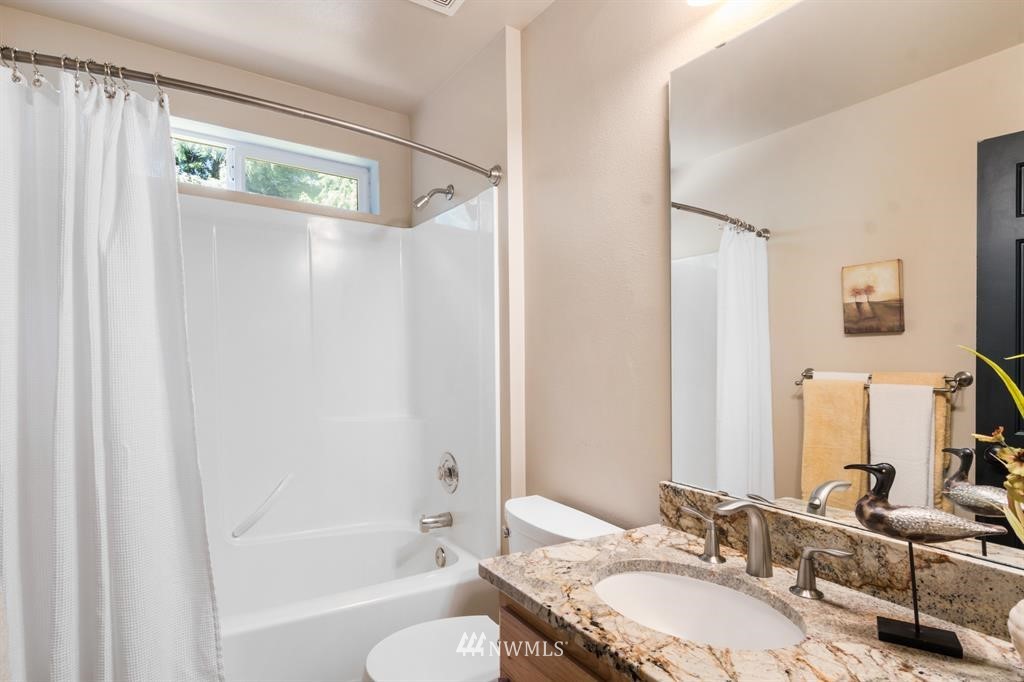 924 Southwest Berry Lake Road Port Orchard, WA 98367 - Photo 20 of 25 Gallery Image 20