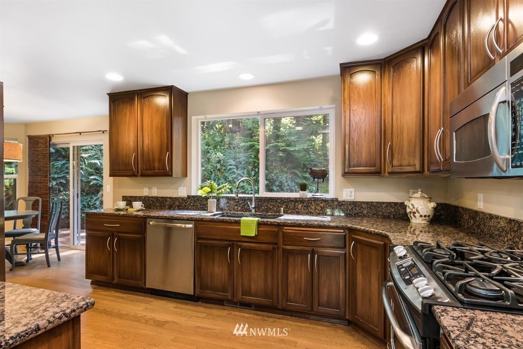 924 Southwest Berry Lake Road Port Orchard, WA 98367 - Photo 6 of 25 Gallery Image 6