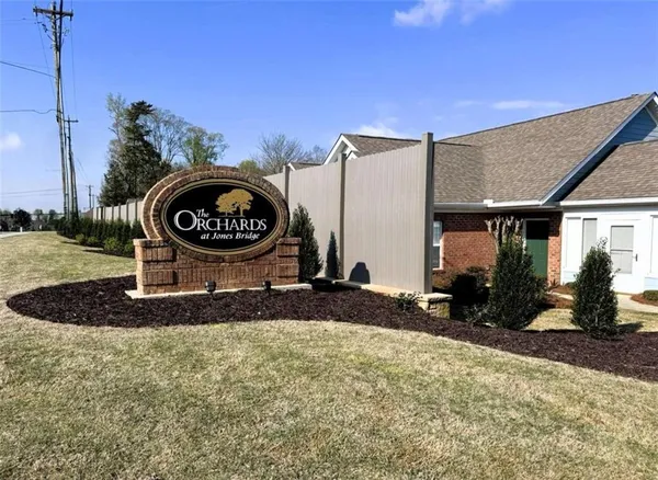 $425,000 | 22105 Harvest Ridge Lane, Johns Creek, GA 30022