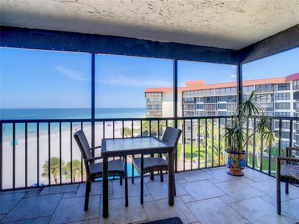 $3,500 | 18304 Gulf Boulevard, Unit 516, Redington Shores, FL 33708